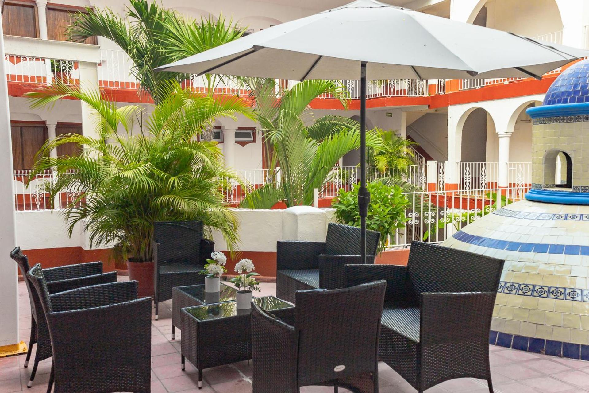 Hotel Encino Malecon Centro ปูแอร์โตบาญาร์ตา ภายนอก รูปภาพ